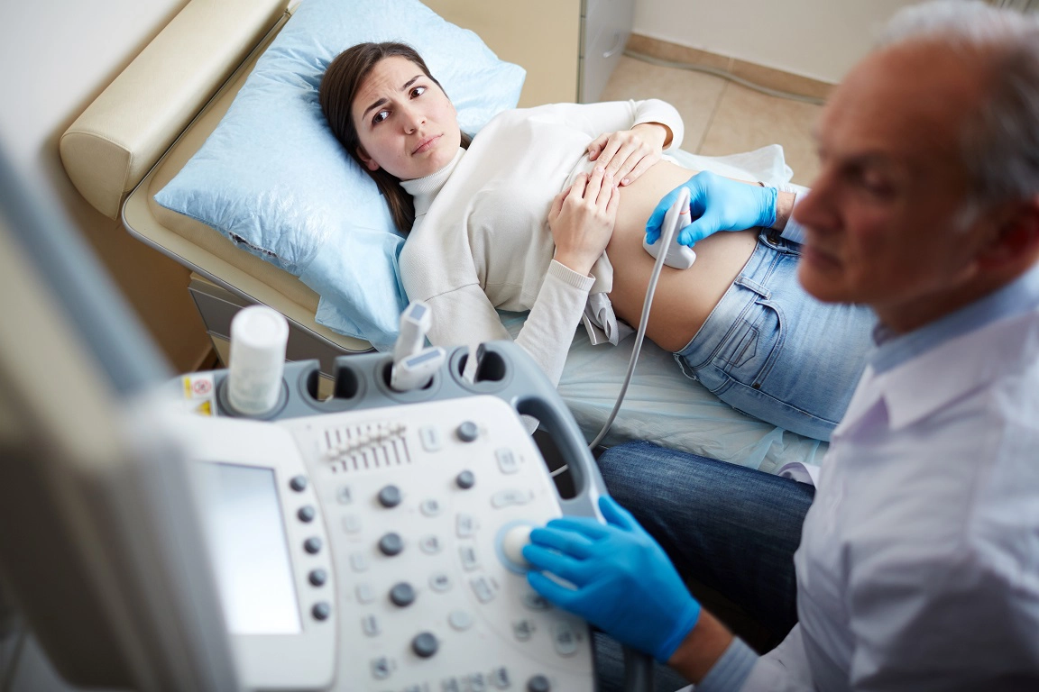 Échographie abdominale pendant la grossesse